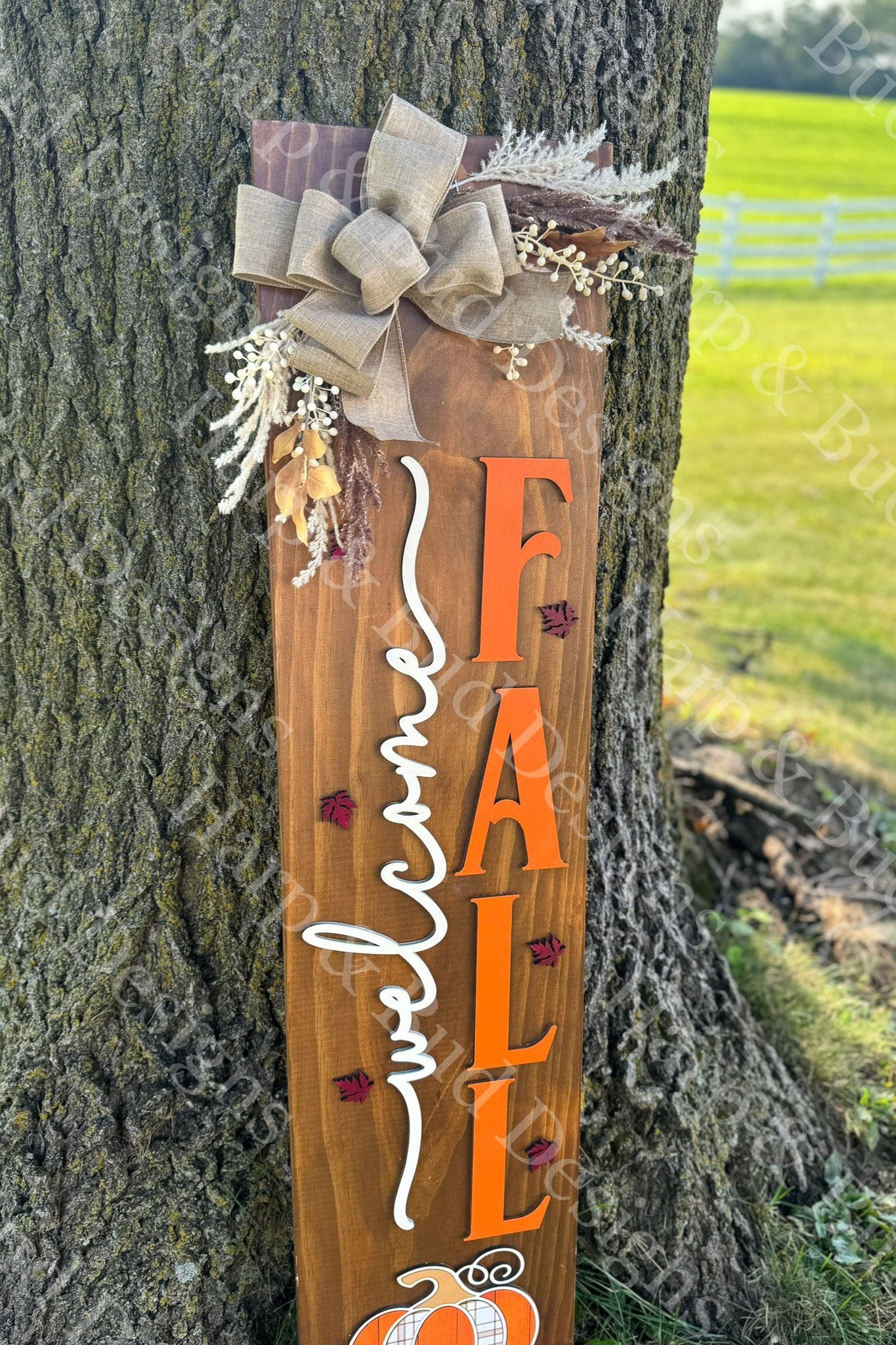 Welcome Fall Porch Leaner (Pampas Grass W/Neutral Bow)