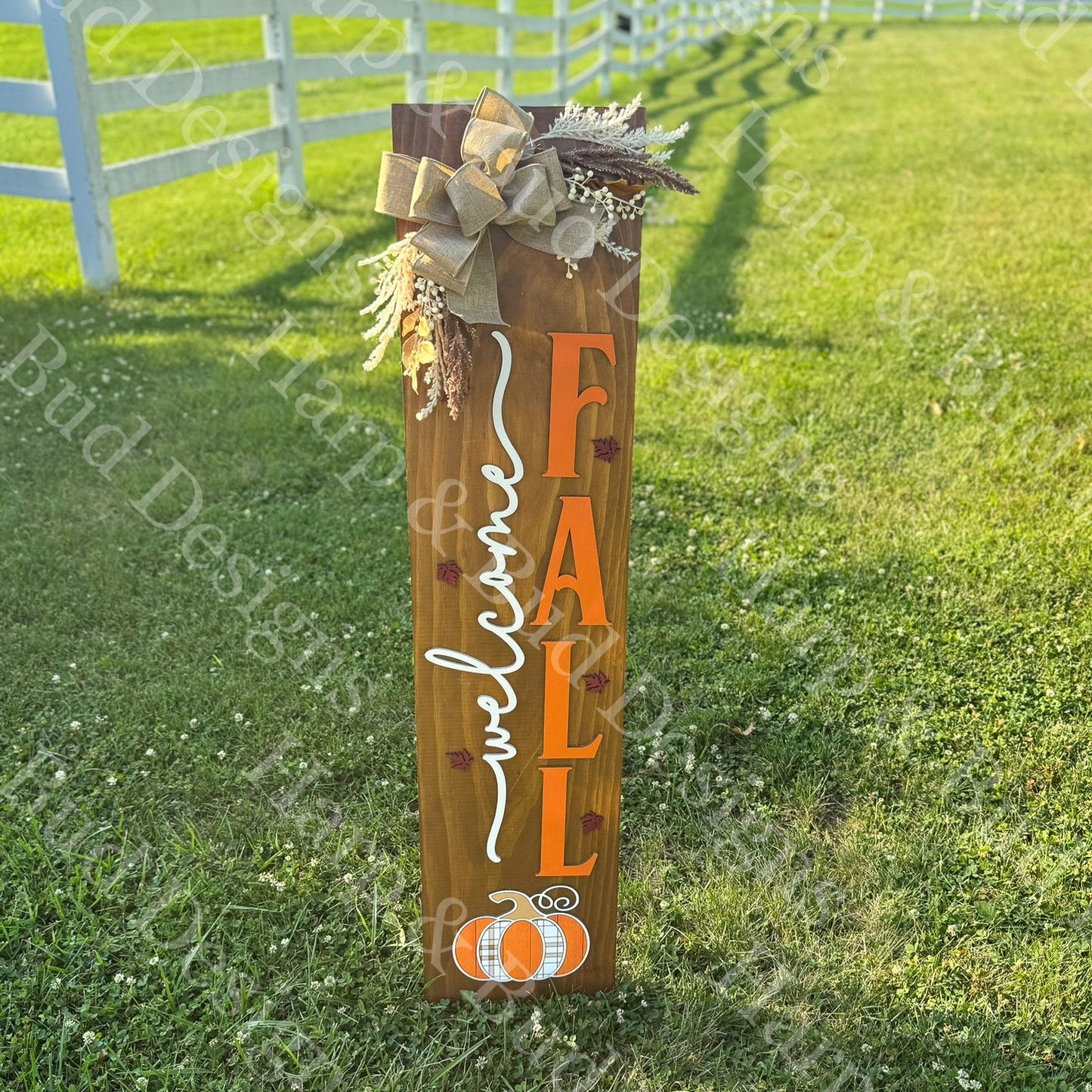 Welcome Fall Porch Leaner (Pampas Grass W/Neutral Bow)